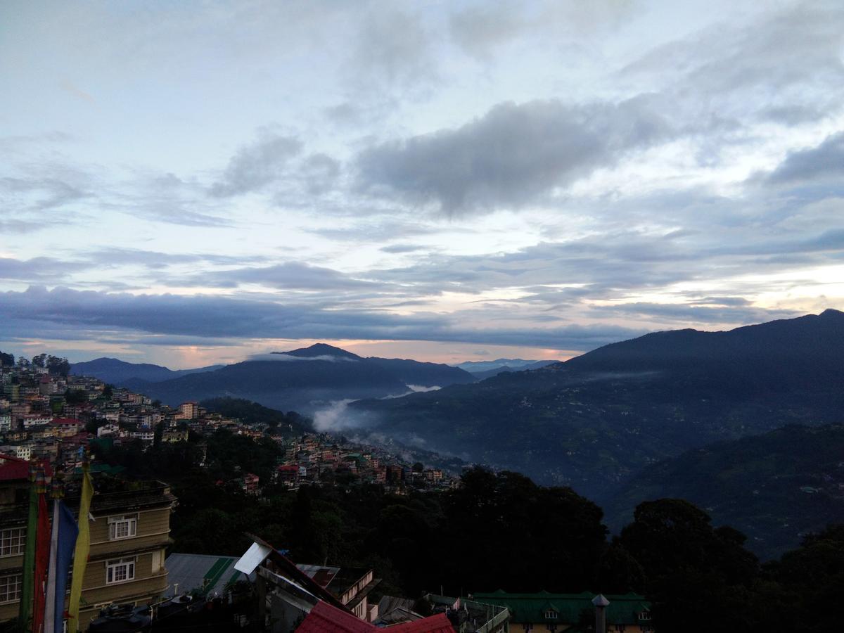 The Lindsay Cheu Den Hotel Gangtok Exterior foto