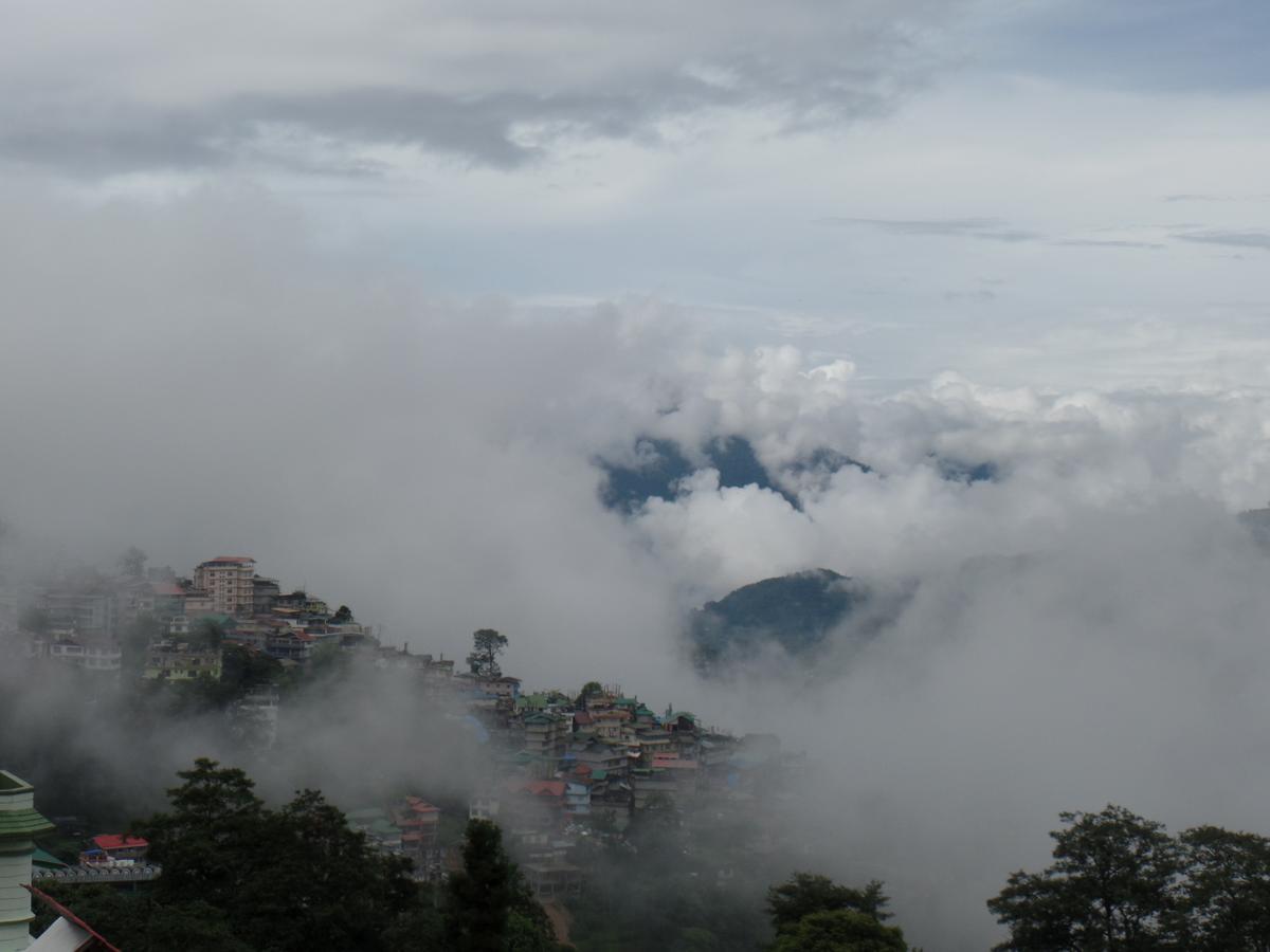 The Lindsay Cheu Den Hotel Gangtok Exterior foto